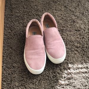 Steve Madden Pink faux shoes